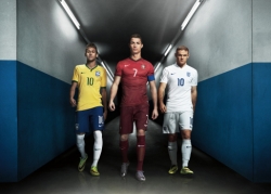 Copyright Nike - Nike Lancia La Campagna Risk Everything Con Ronaldo, Neymar E Rooney - FootStats